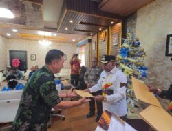 Bupati Puncak Elvis Tabuni Serahkan DPA TA 2026 dan SK PLT Pimpinan OPD