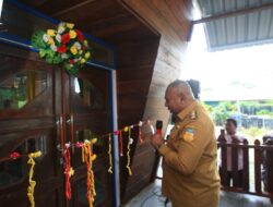 Wagub Papua Resmikan Bahtera Kristoforus pada Syukuran 25 Tahun Imamat Pastor John Bunay
