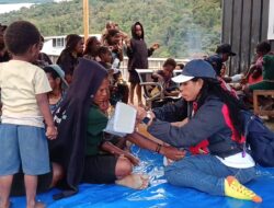 PMI Puncak, Puncak Jaya Salurkan Bantuan Medis dan Evakuasi Jenazah Korban Konflik Bersenjata
