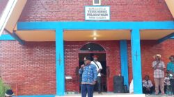 Wabup Jayawijaya Ingatkan Kepala Kampung Peka Kebutuhan Gereja