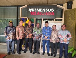 Pemkab Puncak Serahkan Proposal Penanganan Bencana dan Bedah Honai ke Mensos Gus Ipul