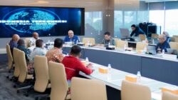 Temui Stafsus Menkomdigi, Bupati Elvis Tabuni Perjuangkan Percepatan Telekomunikasi di Kabupaten Puncak