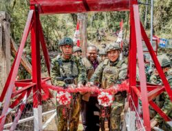 Jembatan Merah Putih Ugimba Diresmikan, TNI dan Masyarakat Buka Jalan Kehidupan Baru di Intan Jaya